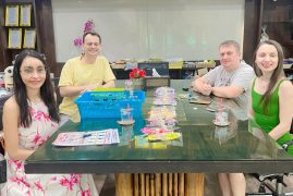 คุณนาตาลี เจ้ายาหม่อง จากประเทศรัสเซีย